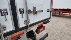 Pre-coated aluminum plate refrigerated cargo box，refrigerated truck body - Image 4