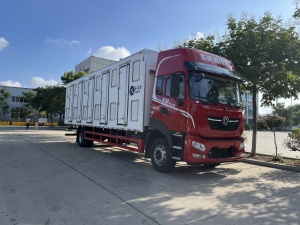 9.6m Ventilated Chick Transport Truck - Image 4